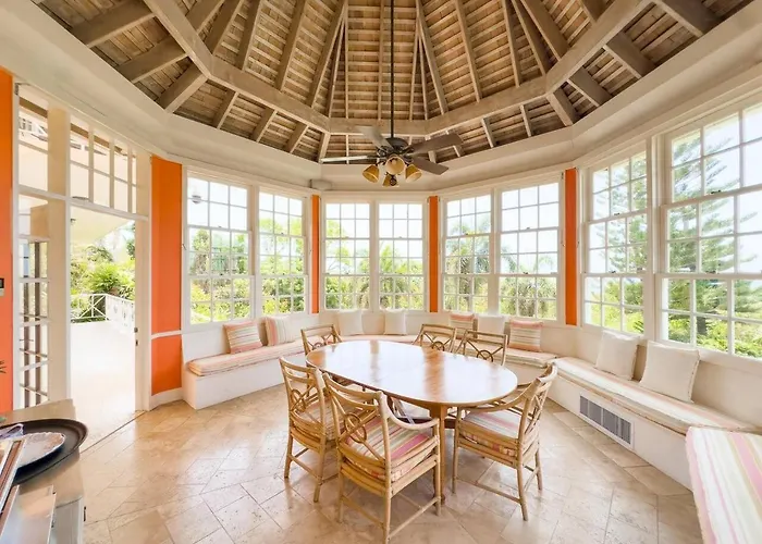 House With A Caribbean Sea